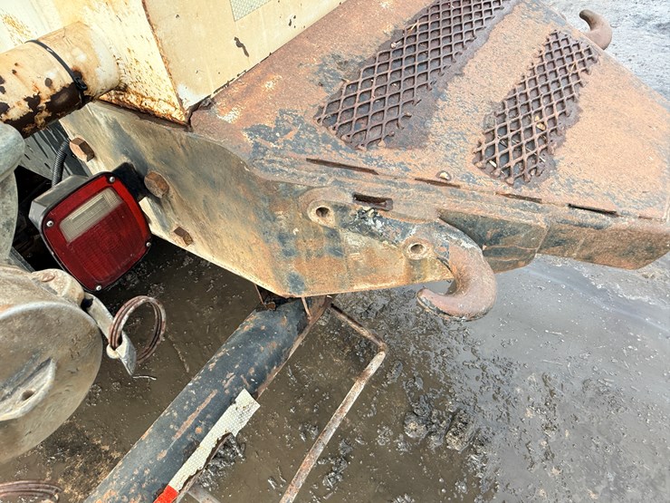 1988-mack-dm690s-image-27