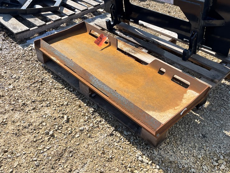 #2483-•-wolverine-skid-steer-mount-plate-image-1