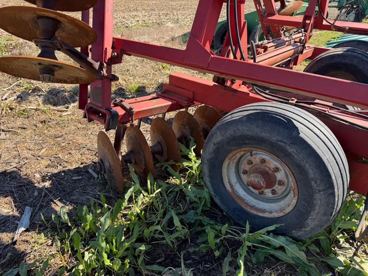 case-ih-3900dh-image-57