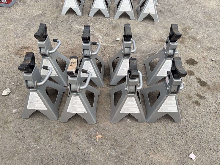 (8)-3-ton-jack-stands-image-3