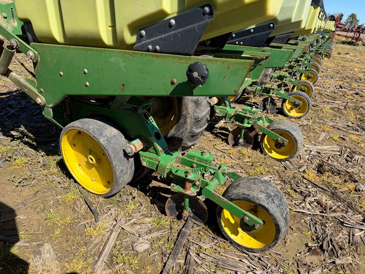 john-deere-1720-image-52