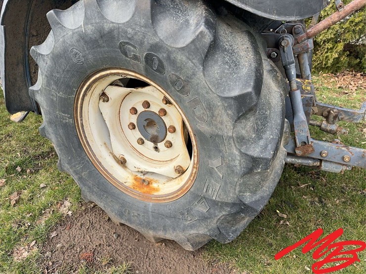 new-holland-tn75f-image-11