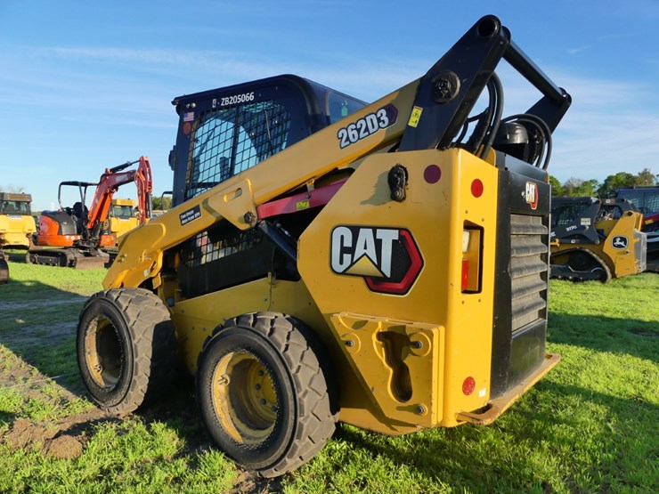 2022-caterpillar-262d3-image-4