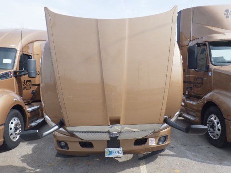 2022-kenworth-t680-image-25