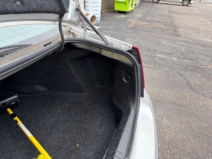 #1021-•-2014-chevy-impala-ltz-limited-(eau-claire,-wi)-(has-wi-title)-image-33