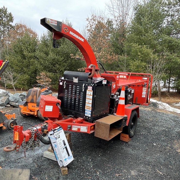 #1008 • Eeger Beever Model 1215 Wood Chipper (Fall Creek, WI)