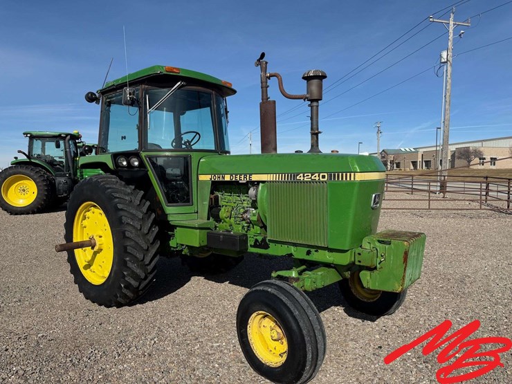 1979-john-deere-4240-image-3