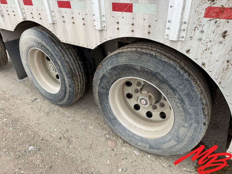 2014-merritt-53'-x-image-12