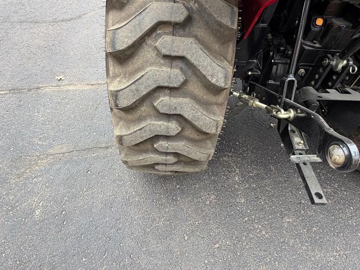 #1022-•-mahindra-2638-tractor-with-loader-(eau-claire,-wi)-image-34