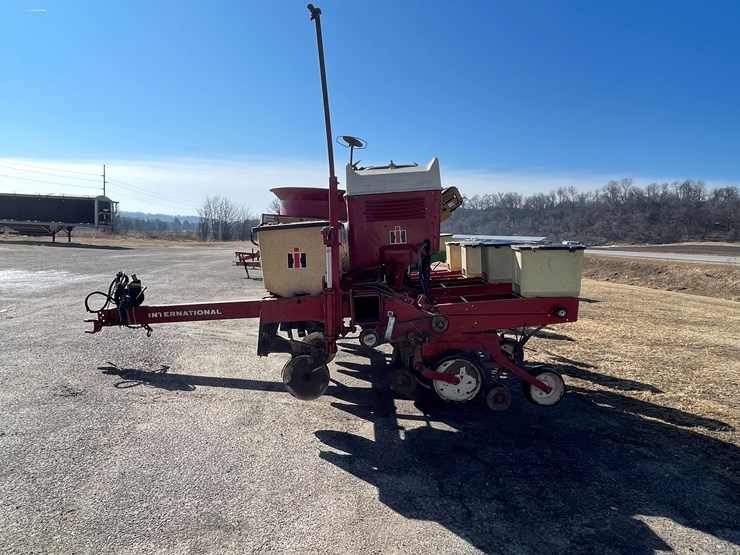 case-ih-800-image-11