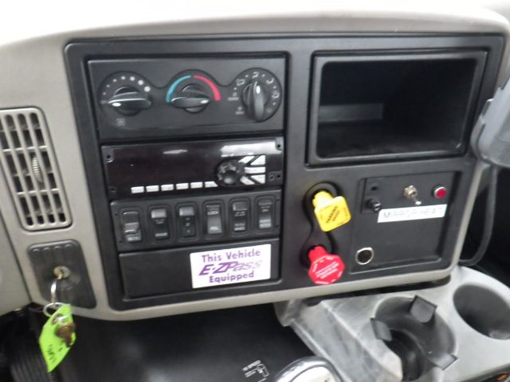 2016-international-8600-image-16