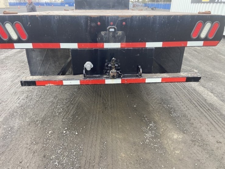 2005-international-durastar-4200-image-23