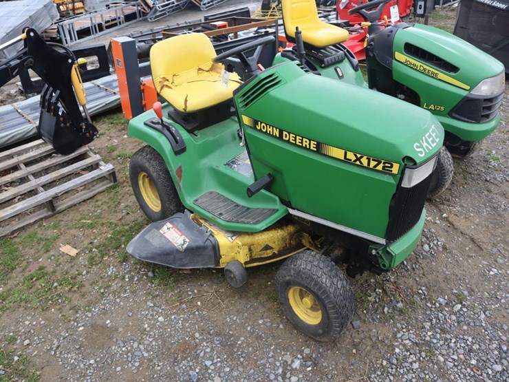 john-deere-lx172-image-2