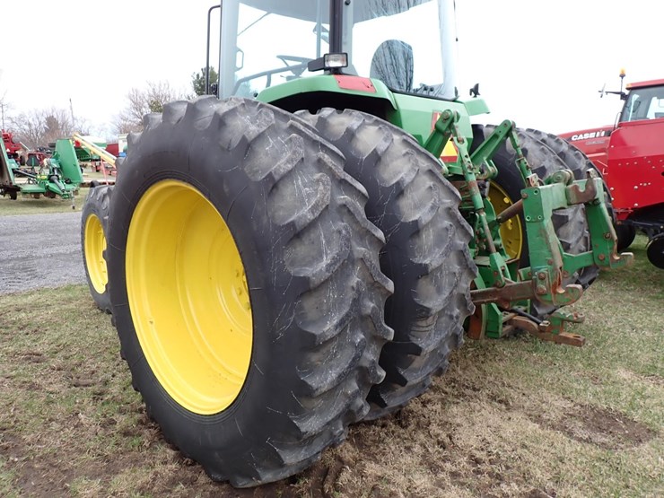 john-deere-8100-image-13