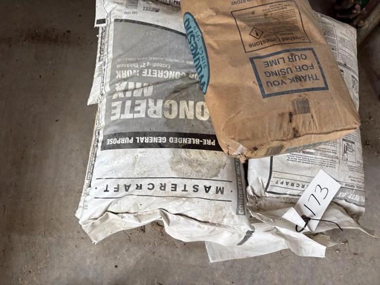 bags-of-concrete-mix-image-4