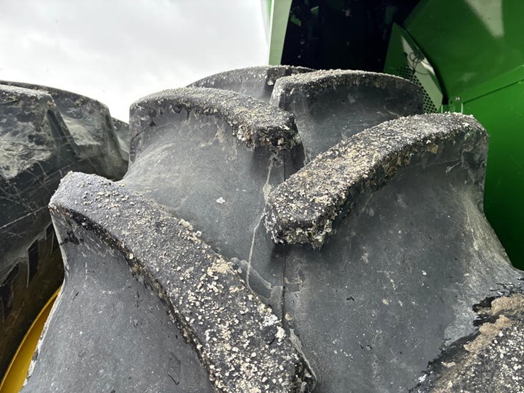 2023-john-deere-s780-image-34