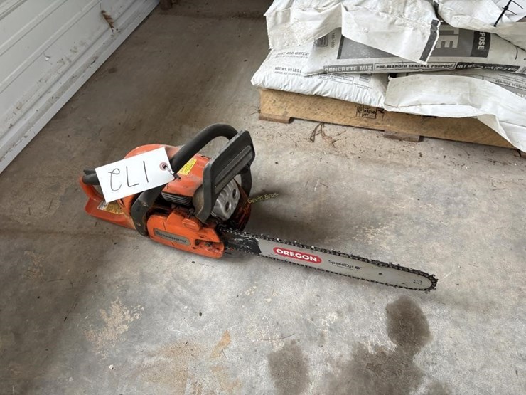 husqvarna-445-chainsaw-image-1