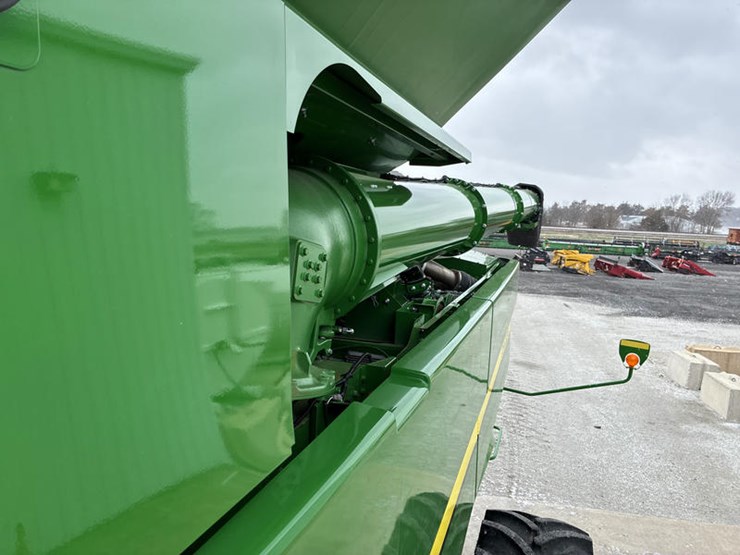 2023-john-deere-s780-image-92