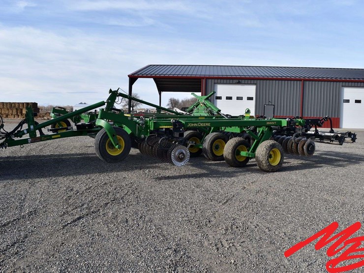 2019-john-deere-2660vt-image-24