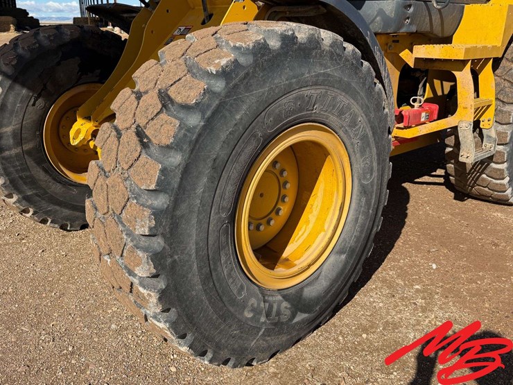 2018-deere-544k-image-18