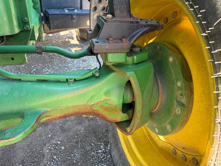 2010-john-deere-8270r-image-16