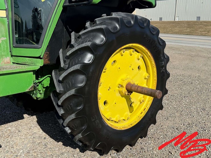 1979-john-deere-4240-image-7