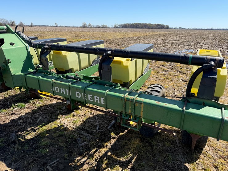 john-deere-7300-image-80