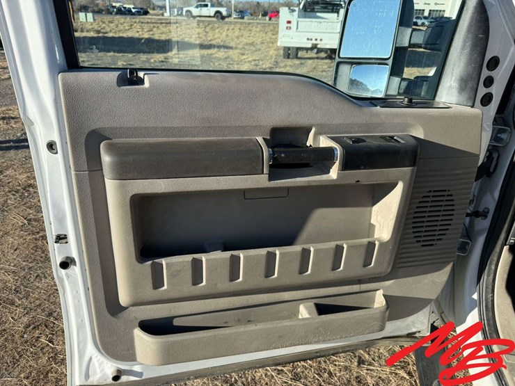 2010-ford-f350-image-24