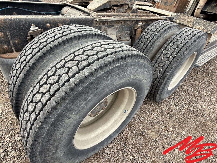 1993-caterpillar-10-image-15