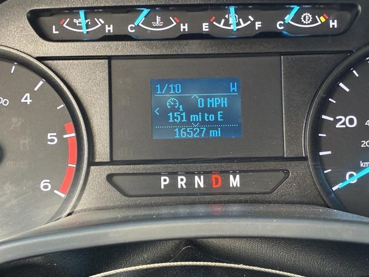 2022-ford-f450-xl-image-14