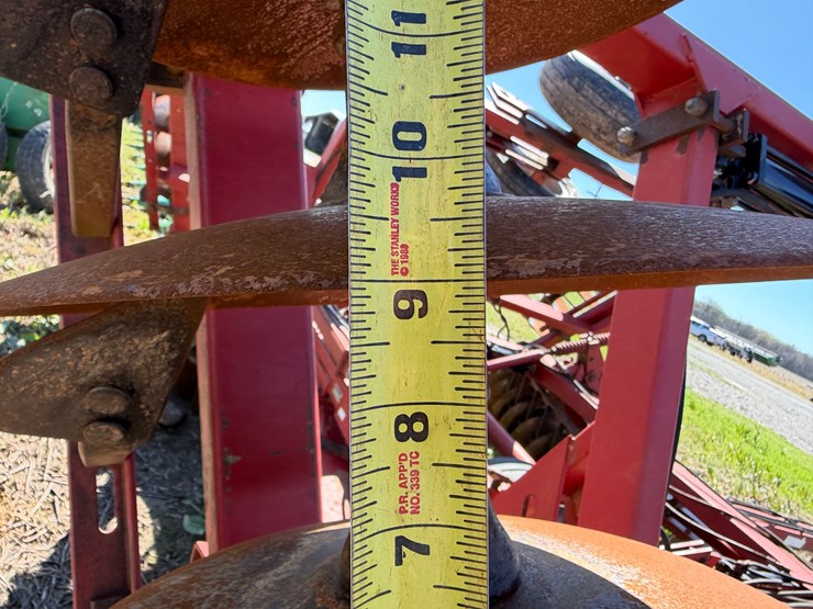 case-ih-3900dh-image-60