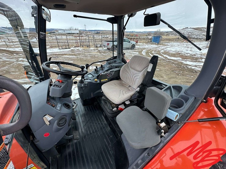 2015-kubota-m135gx-image-24