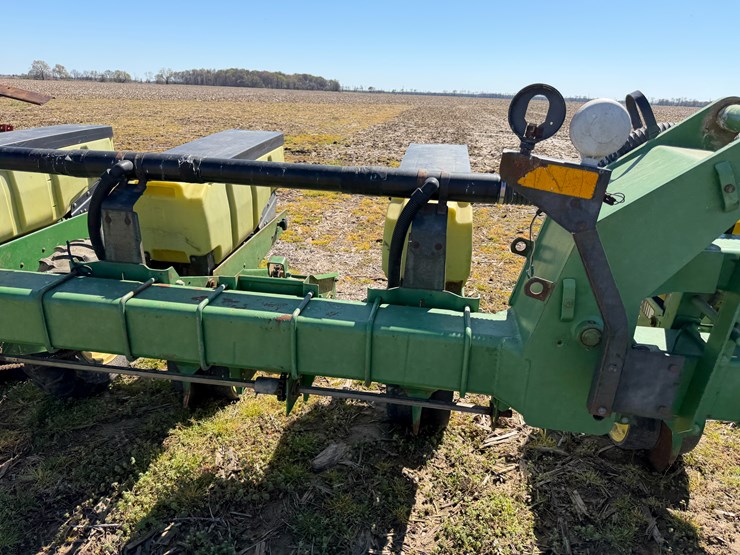 john-deere-7300-image-90