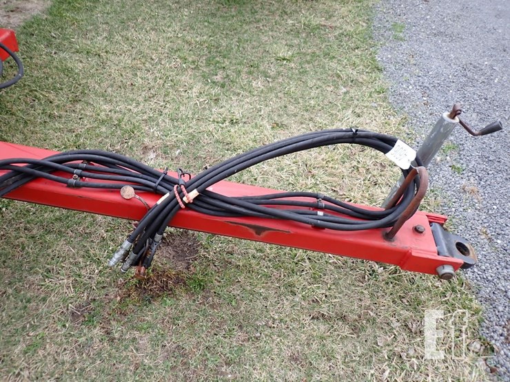 case-ih-3950-image-3