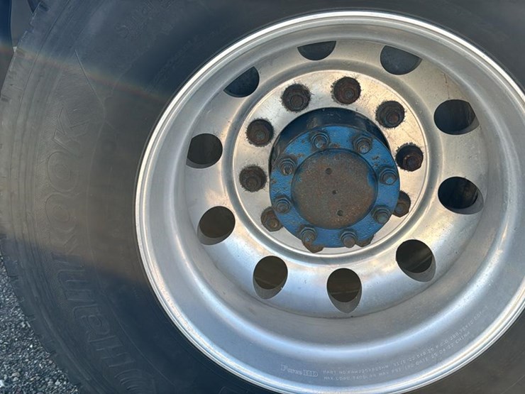 2000-international-9900-image-20