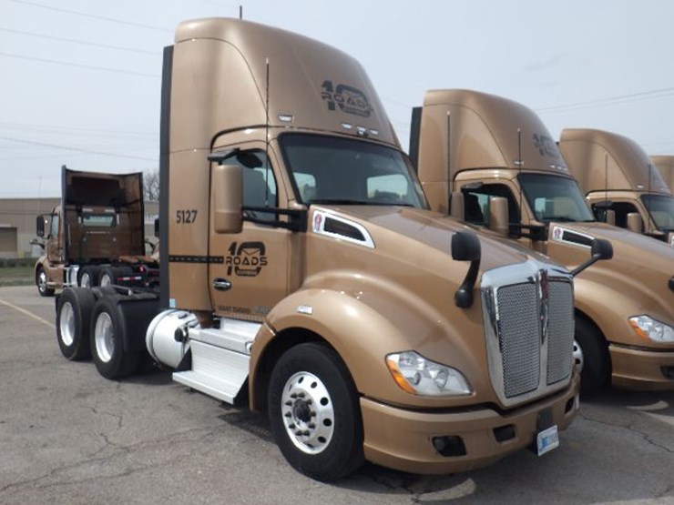 2022-kenworth-t680-image-3