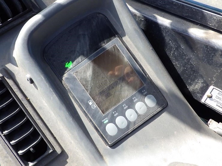 yanmar-vio35-6a-image-43