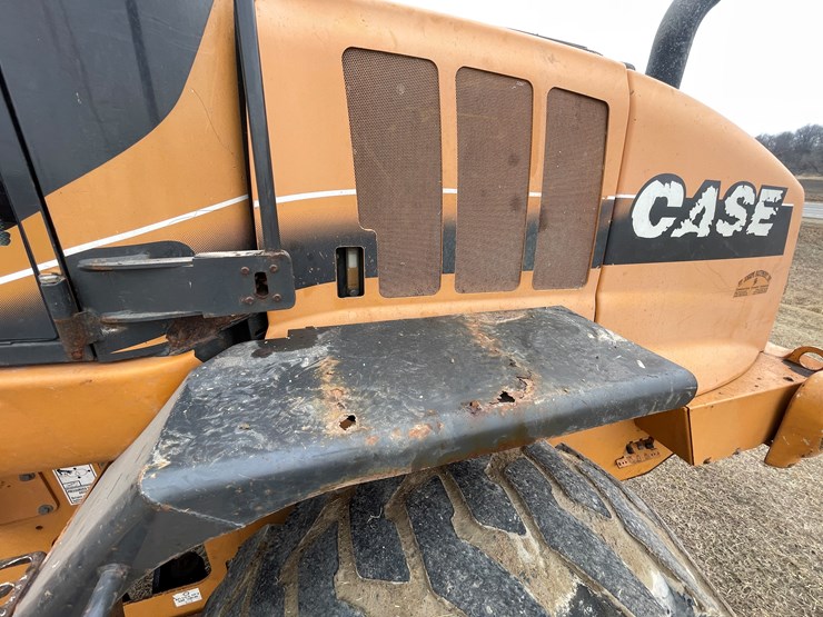 2008-case-621e-xr-image-60