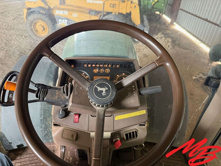 john-deere-7520-image-31
