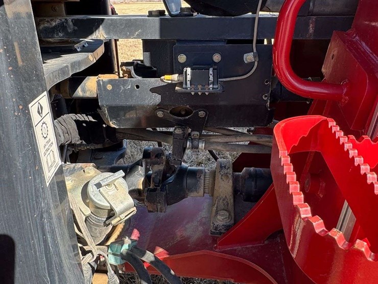 2014-case-ih-400-image-11