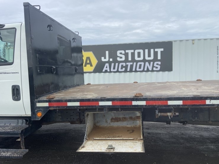 2005-international-durastar-4200-image-22