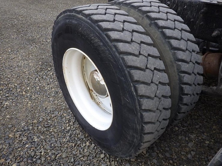 2016-international-prostar-image-34