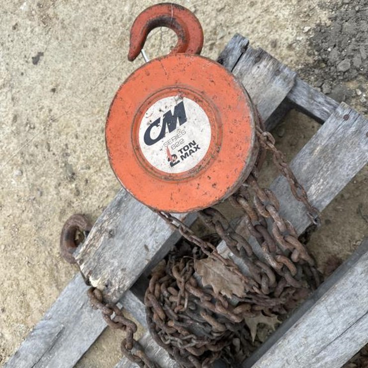 #89 • 2 TON CHAIN HOIST