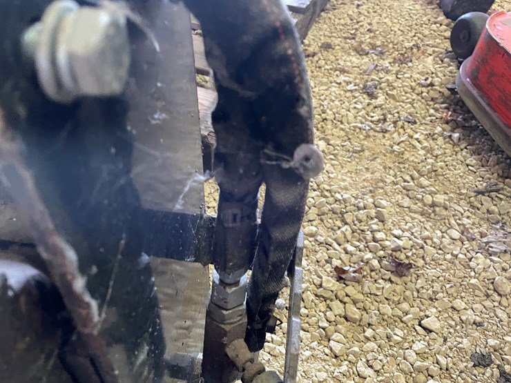 #2485-•-wolverine-hydraulic-skid-steer-pallet-forks-image-8