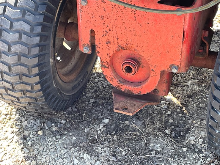 massey-ferguson-1200-image-6