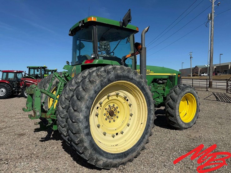 2000-john-deere-8210-image-3