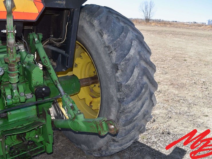 1989-john-deere-4455-image-21
