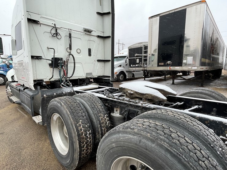 2016-international-prostar-image-10