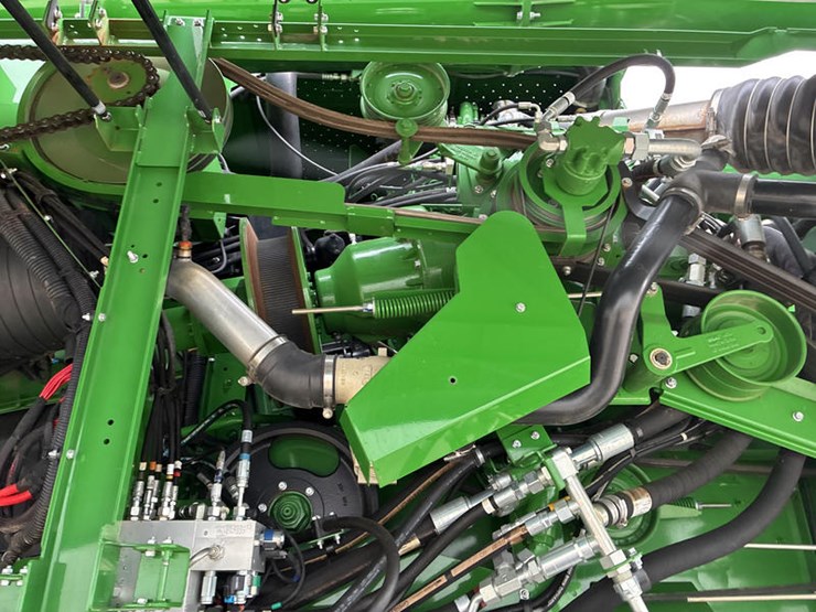 2023-john-deere-s780-image-55