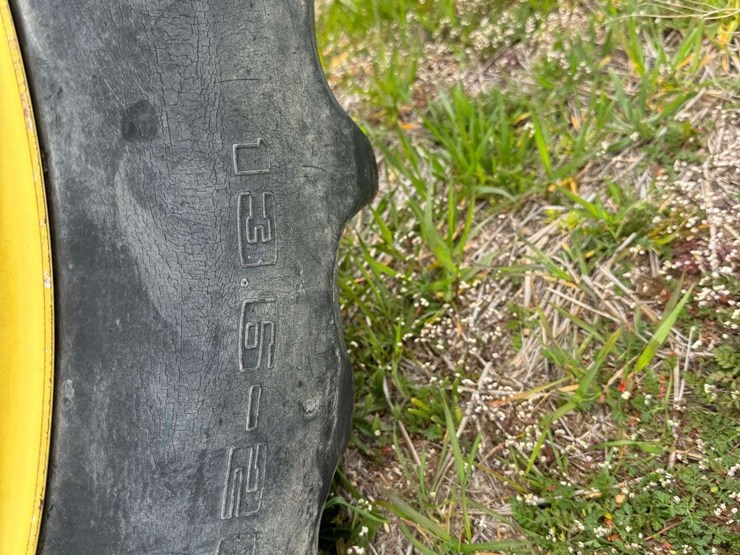 john-deere-2950-image-10